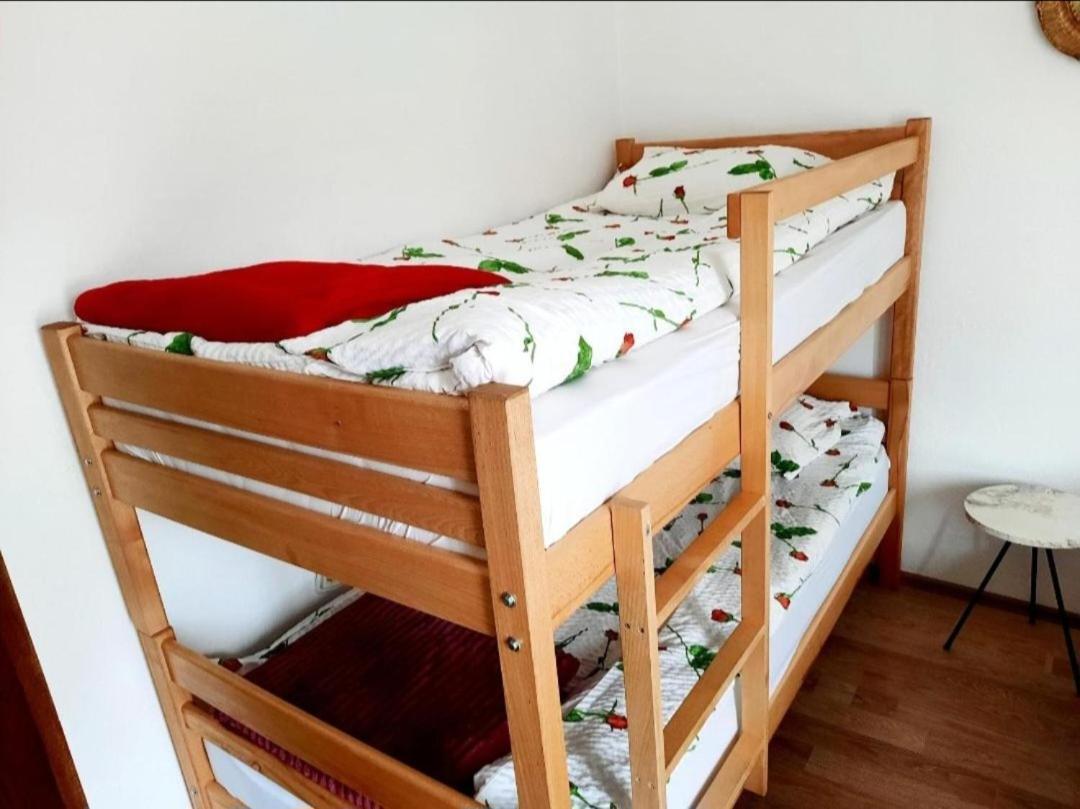 Bus Station Hostel Peja Kültér fotó